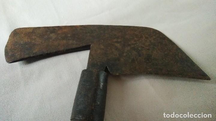 Antig&uuml;edades: ANTIGUO PODADOR DE VI&Ntilde;AS CON MANGO DE ASTA Y MADERA - Foto 4