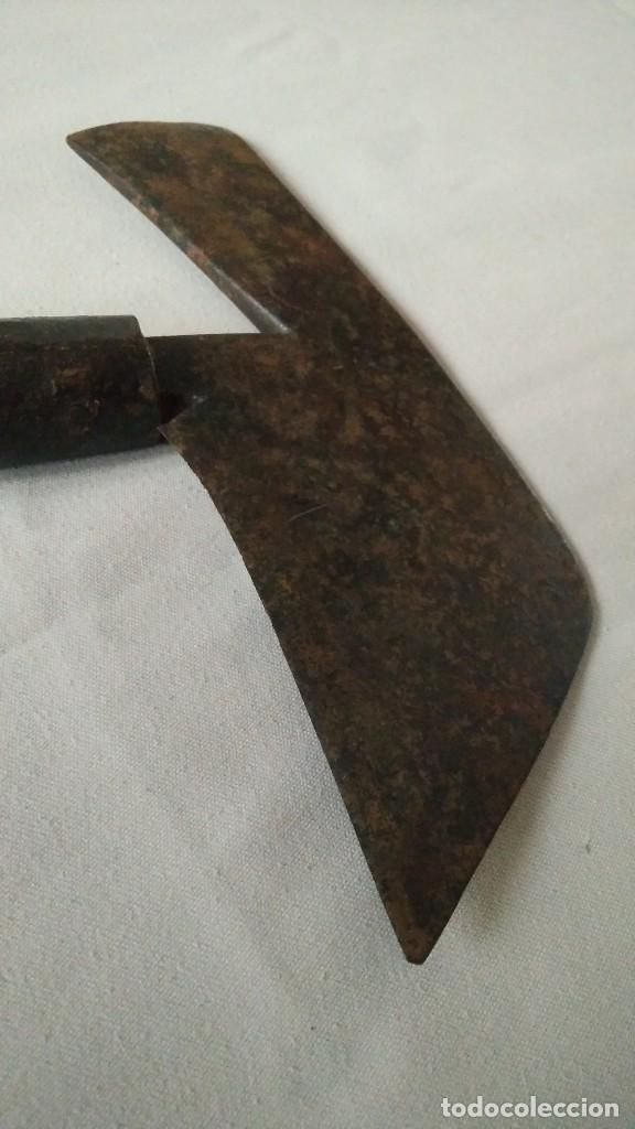 Antig&uuml;edades: ANTIGUO PODADOR DE VI&Ntilde;AS CON MANGO DE ASTA Y MADERA - Foto 7
