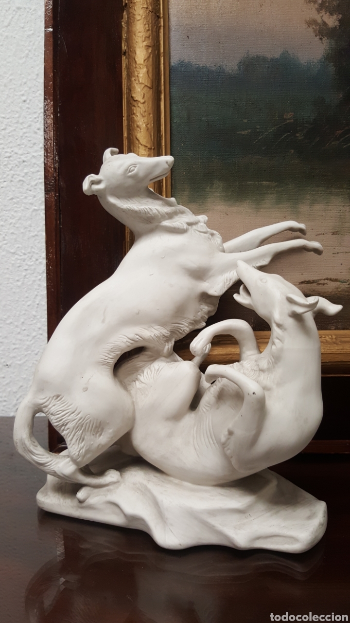 Antig&uuml;edades: Escultura perros en biscuit - Foto 1