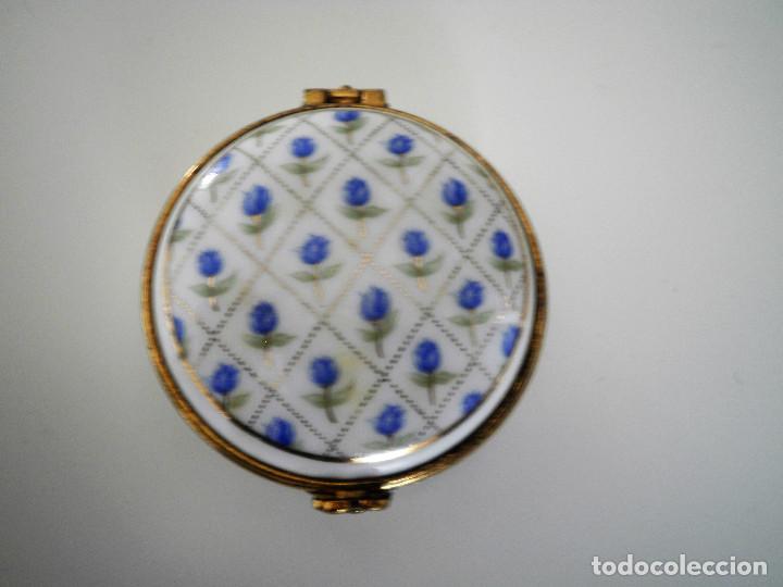 Antig&uuml;edades: Cajita de porcelana - Foto 1