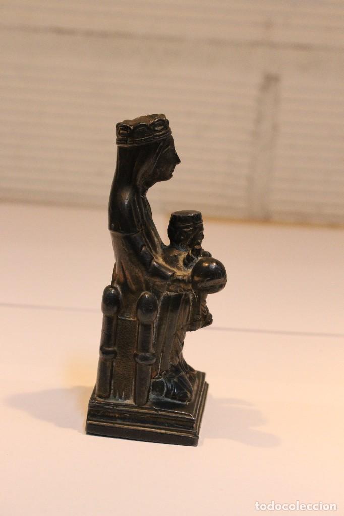 Antig&uuml;edades: Virgen de Montserrat de calamina. - Foto 4
