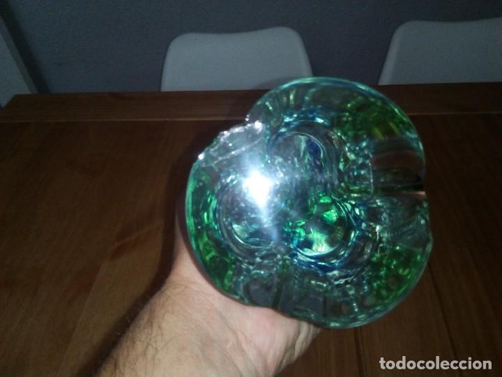 Antig&uuml;edades: Bonito florero de murano - Foto 2