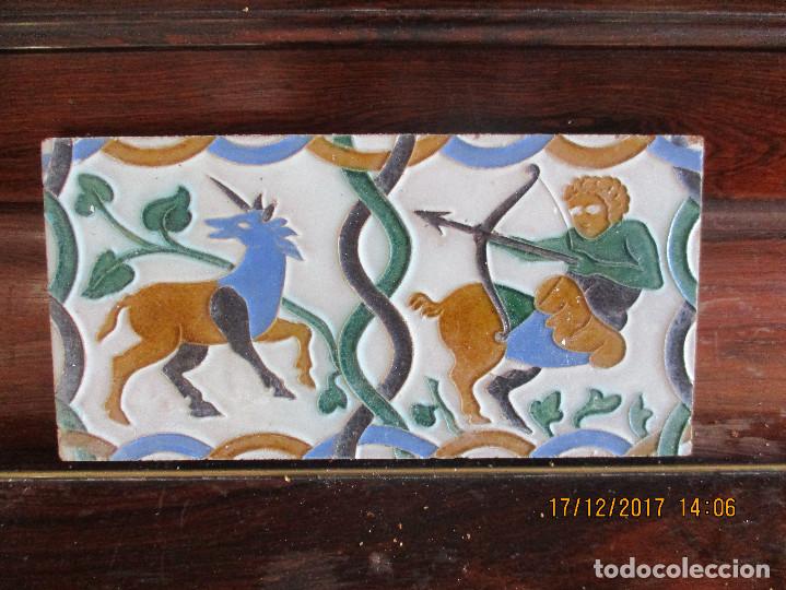 Antig&uuml;edades: Azulejo Ramos Rejano - Foto 1