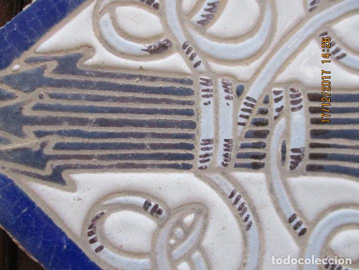 Antig&uuml;edades: Azulejo Ramos Rejano (Flechas) - Foto 3