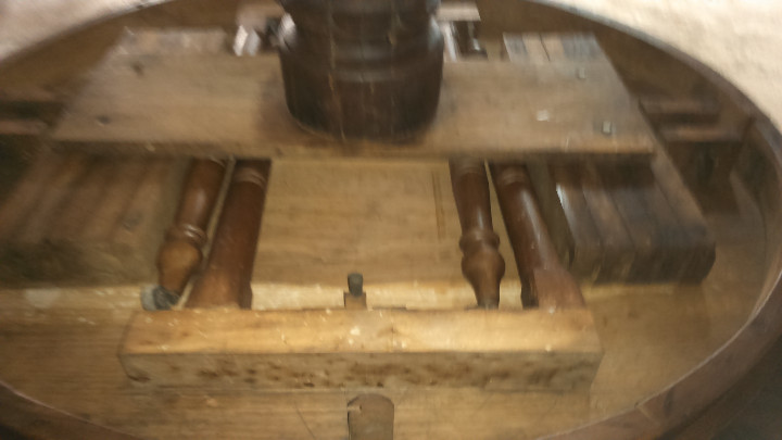 Antig&uuml;edades: MESA RENACENTISTA OVALADA, EXTENSIBLE - Foto 5