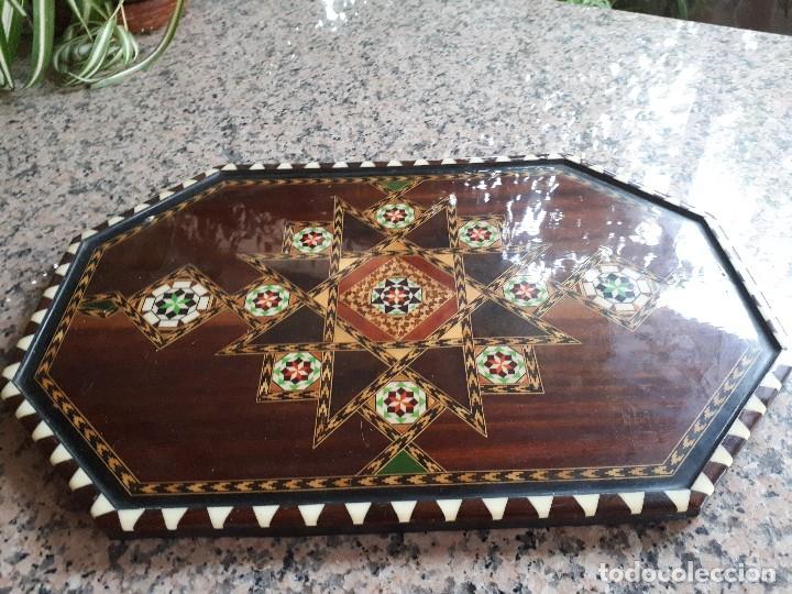 Antig&uuml;edades: PRECIOSA BANDEJA DE TARACEA. - Foto 1