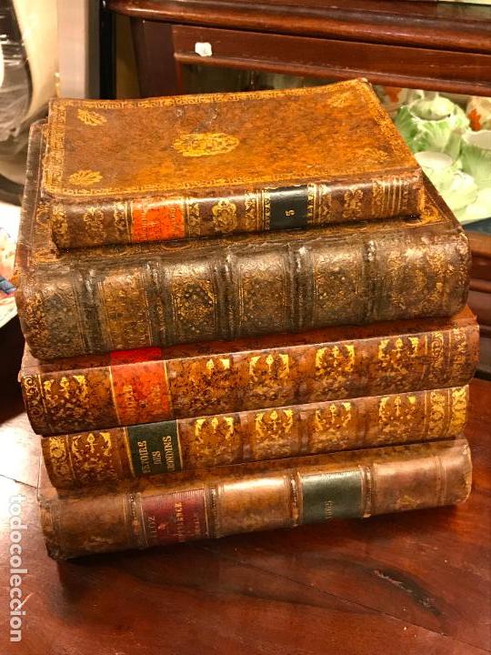 Antig&uuml;edades: ORIGINAL&Iacute;SIMA LICORERA DE MESA EN FORMA DE LIBROS - Foto 3