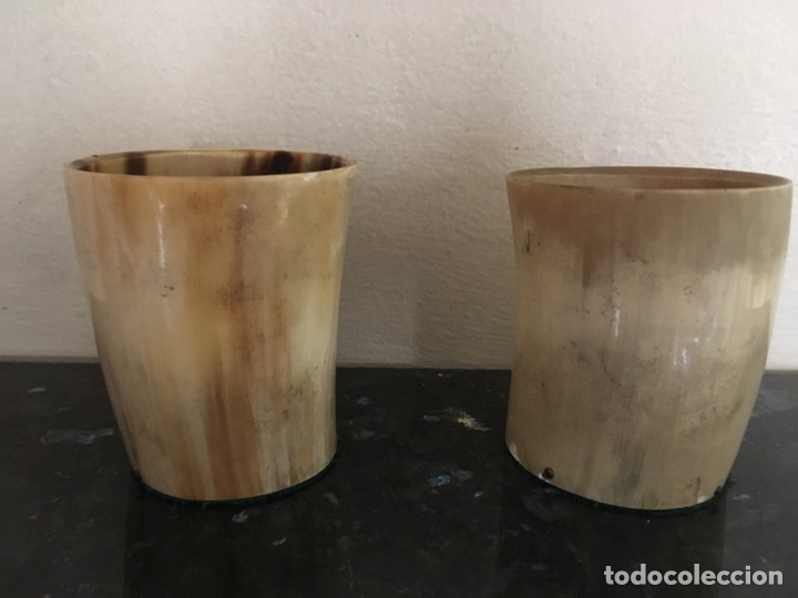 Antig&uuml;edades: Dos vasos asta de toro. - Foto 3