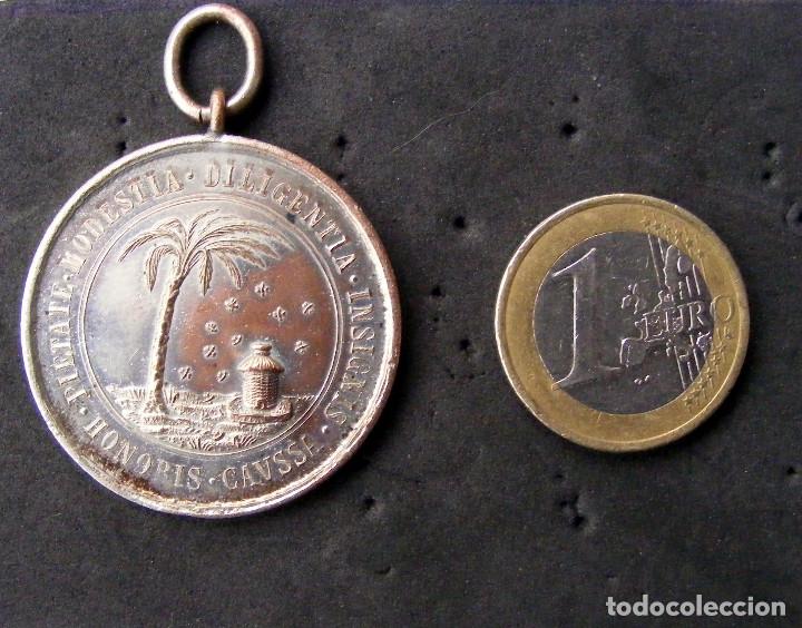 Antig&uuml;edades: MEDALLA, - Foto 2