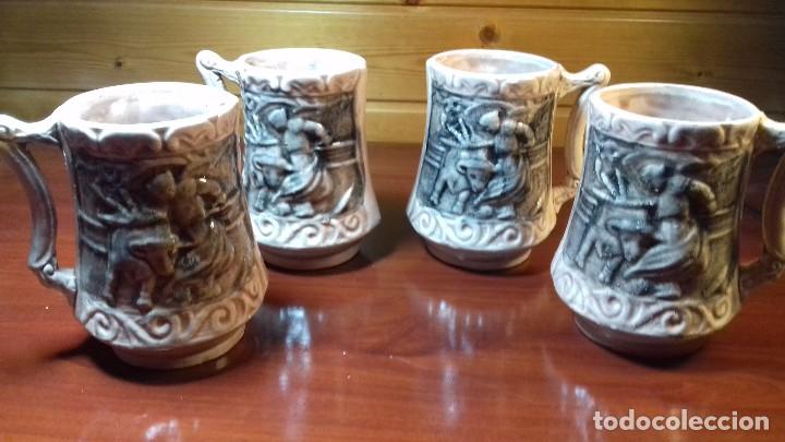 Antig&uuml;edades: Juego de 4 jarras ceramicas con relieves - Foto 5