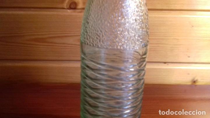 Antig&uuml;edades: Botella de vidrio antigua - Foto 5
