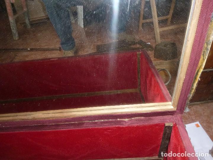 Antig&uuml;edades: ANTIGUO BAUL FORRADO CON PIEL DE CABRA - Foto 6