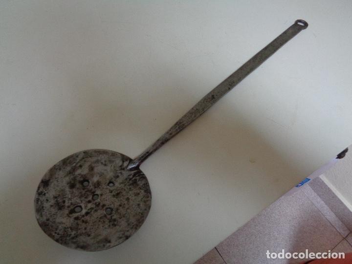 Antig&uuml;edades: Escurridera en forja de hierro - Foto 4