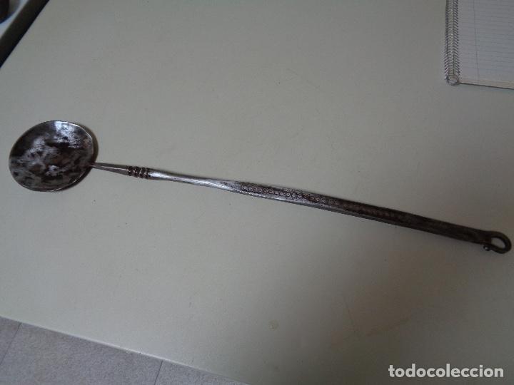 Antig&uuml;edades: cucharon forja de hierro - Foto 1