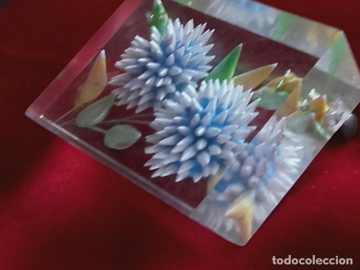 Antig&uuml;edades: Broche metacrilato - Foto 2