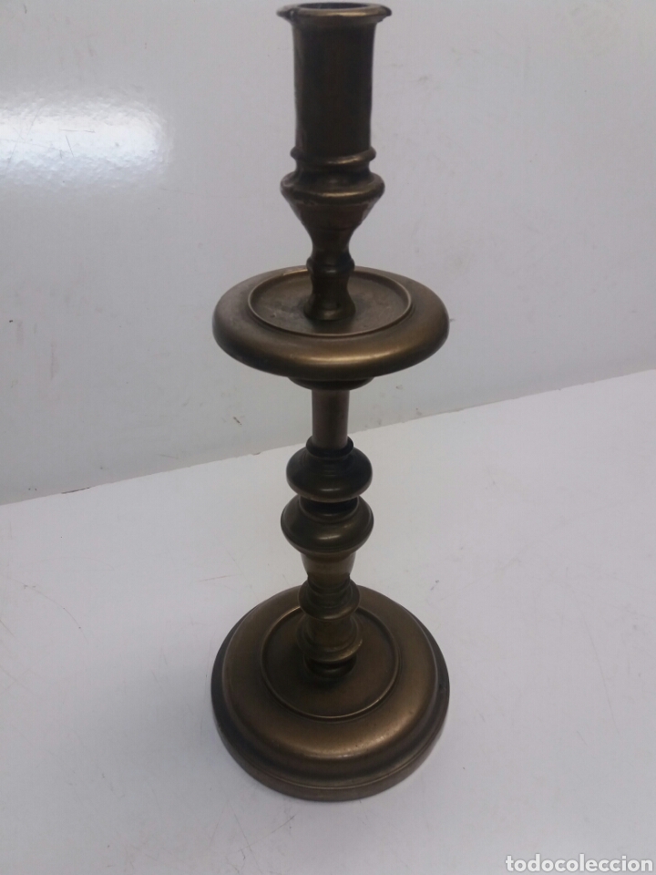 Antig&uuml;edades: Candelabro siglo xviii - Foto 1