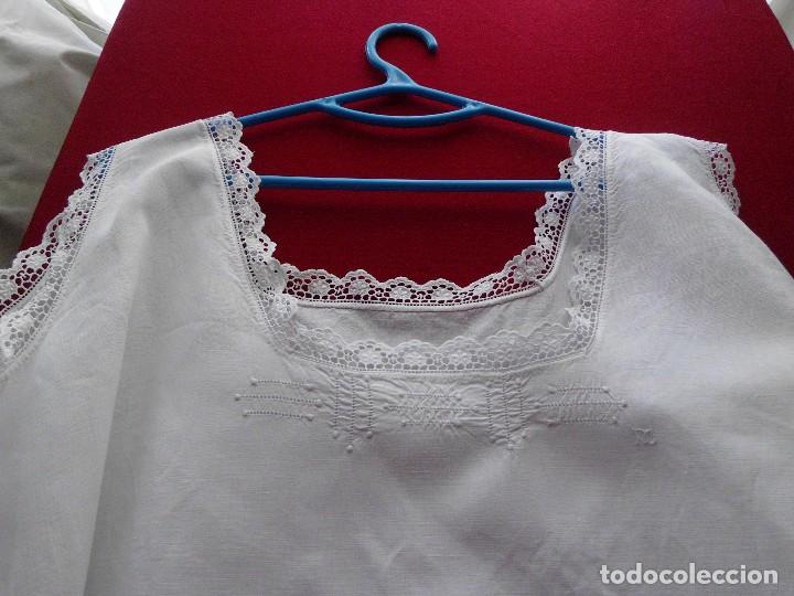 Antig&uuml;edades: Antiguo camis&oacute;n de hilo hecho a mano - Foto 2