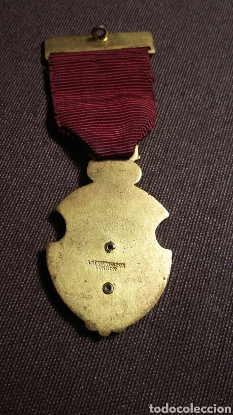 Antig&uuml;edades: Medalla mas&oacute;nica 1951 - Foto 2