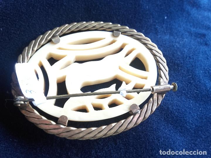 Antig&uuml;edades: Broche marfilina - Foto 6