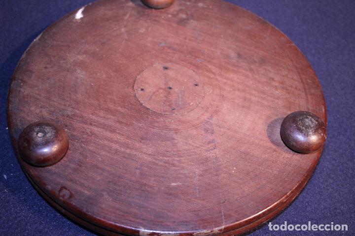 Antig&uuml;edades: PEANA DE MADERA - Foto 4