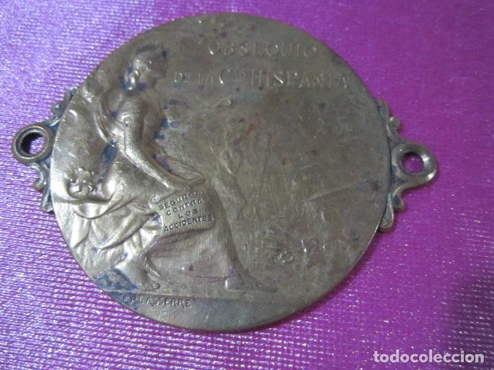 Antig&uuml;edades: MEDALLA OBSEQUIO DE LA COMPA&Ntilde;IA DE SEGUROS HISPANIA RARA E2 C21 - Foto 3