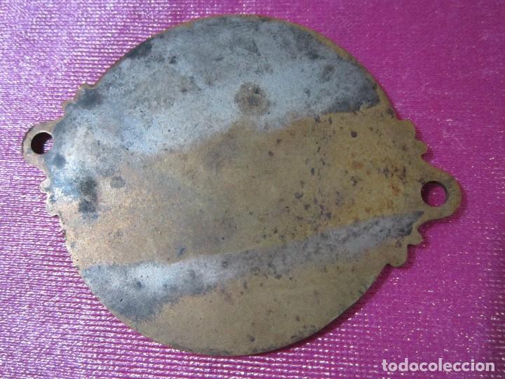 Antig&uuml;edades: MEDALLA OBSEQUIO DE LA COMPA&Ntilde;IA DE SEGUROS HISPANIA RARA E2 C21 - Foto 4