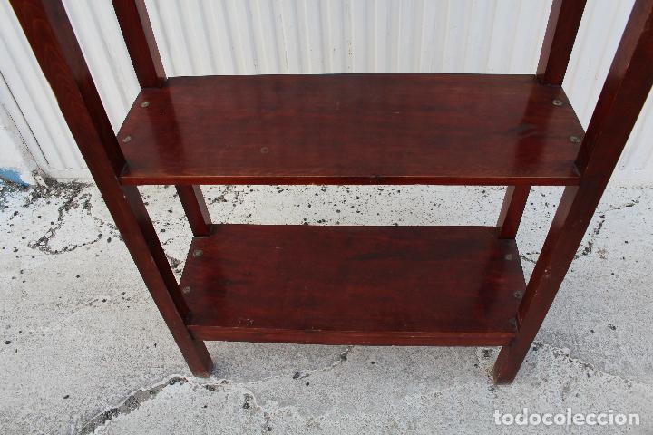 Antig&uuml;edades: estanteria en madera maciza - Foto 3