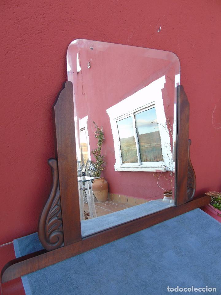 Antig&uuml;edades: ESPEJO ANTIGUO DE MADERA TALLADA, BISELADO. RESTAURADO. - Foto 1