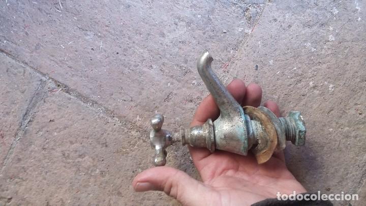 Antig&uuml;edades: grifo antiguo ,vintage - Foto 3