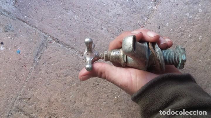 Antig&uuml;edades: grifo antiguo ,vintage - Foto 4