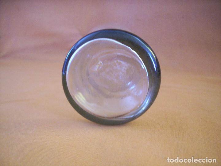 Antig&uuml;edades: VIOLETERA DE CRISTAL SOPLADO - Foto 3