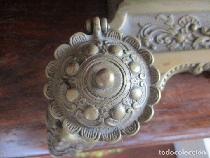 Antig&uuml;edades: Escribania de bronce siglo XIX - Foto 5