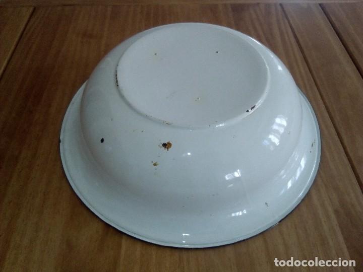 Antig&uuml;edades: Plato de lavabo esmaltado - Foto 2