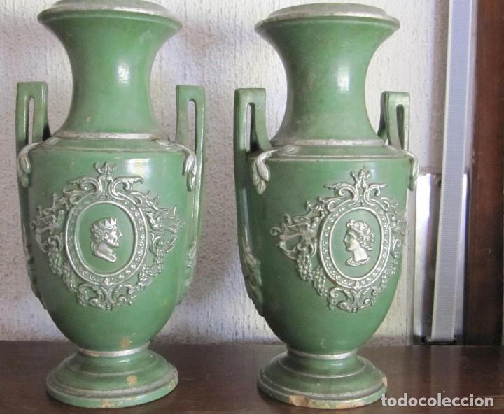 Antigüedades: pareja de jarrones estilo imperio de cerámica esmaltada S.XIX - Foto 2 - 110362055