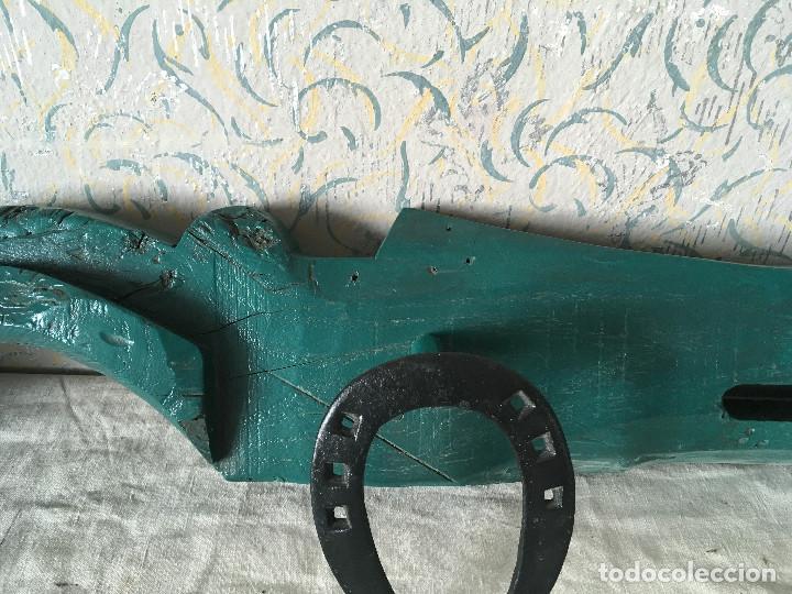 Antig&uuml;edades: YUGO CON HERRADURAS PARA PERCHA - Foto 6