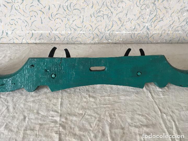 Antig&uuml;edades: YUGO CON HERRADURAS PARA PERCHA - Foto 10