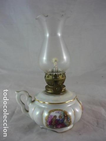 Antig&uuml;edades: Quinque de Porcelana - 18cm - Foto 1