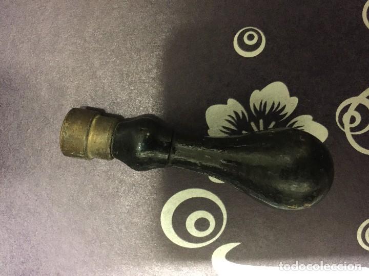 Antig&uuml;edades: SELLO/TAMPON ANTIGUO EN BRONCE Y MANGO DE MADERA- - Foto 1