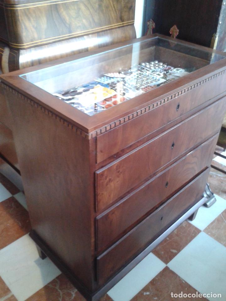 Antig&uuml;edades: COMODITA  EN MADERA DE OLMO S IX -RESTAURADA - Foto 1