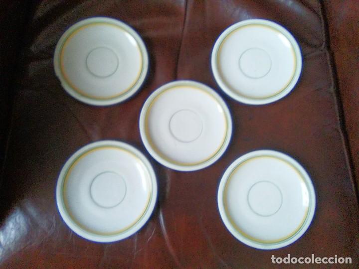 Antig&uuml;edades: Cinco platitos de porcelana. - Foto 1