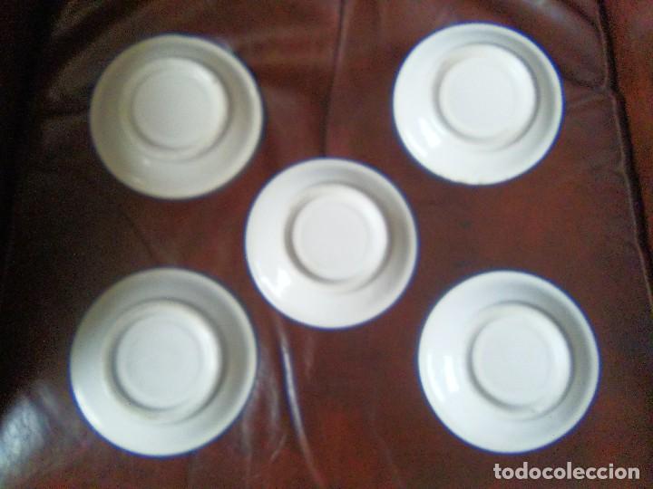 Antig&uuml;edades: Cinco platitos de porcelana. - Foto 2
