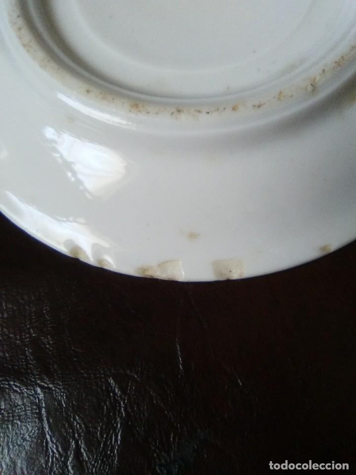 Antig&uuml;edades: Cinco platitos de porcelana. - Foto 3