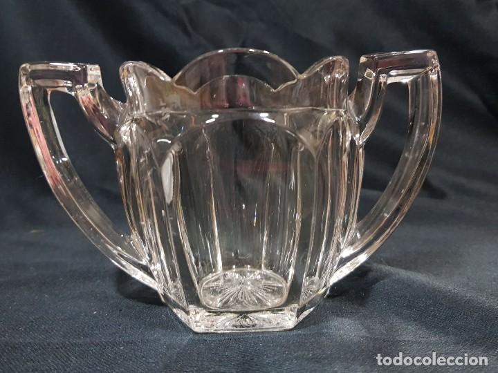 Antiquit&eacute;s: Antiguo azucarero de cristal ingl&eacute;s.