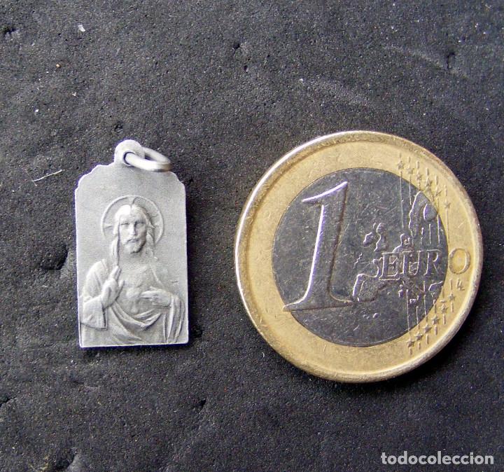 Antig&uuml;edades: MEDALLA, N. S. DE LA CLEVA - Foto 2