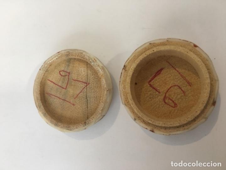 Antig&uuml;edades: Caja recubierta de n&aacute;car y base de bronce interior de madera - Foto 5