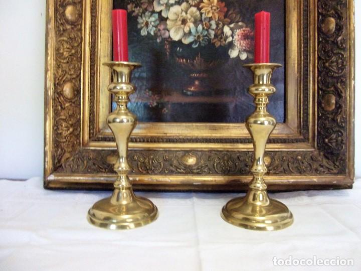 Antig&uuml;edades: pareja de candelabros bronce - Foto 3