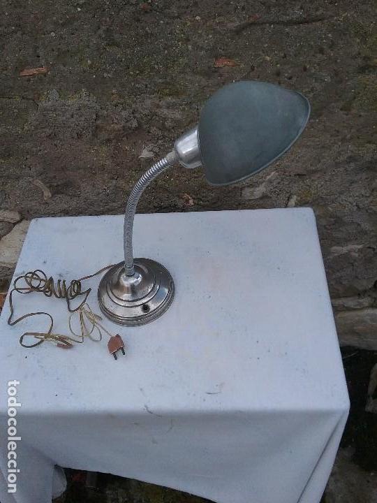 Antig&uuml;edades: Flexo, lampara de mesa. - Foto 1