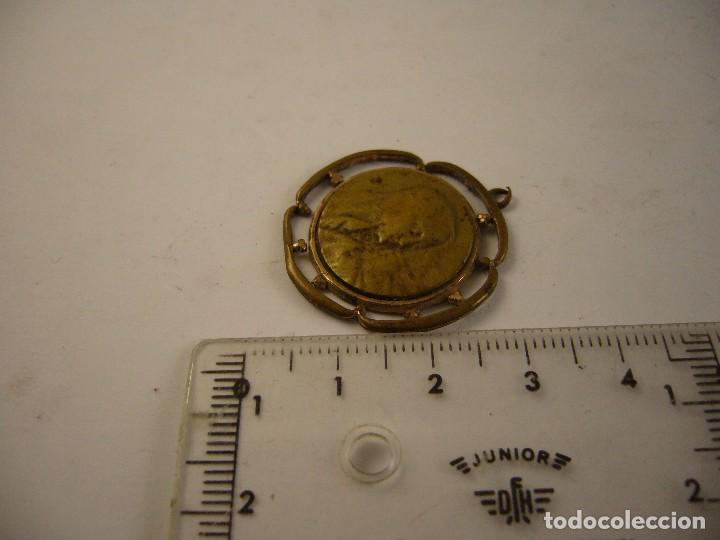 Antig&uuml;edades: Antigua Medalla religiosa - Foto 3