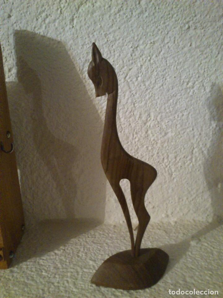 Antig&uuml;edades: CERVATILLO DE MADERA - Foto 1