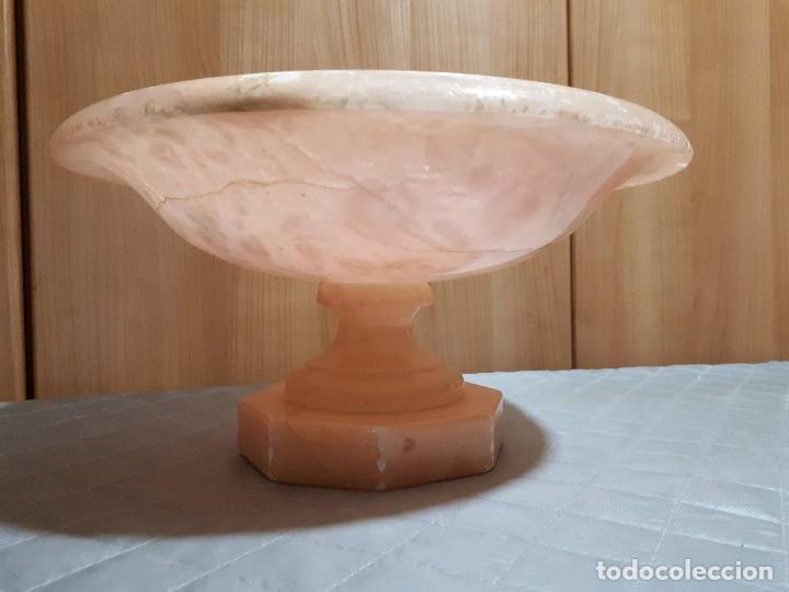 Antig&uuml;edades: precioso centro de mesa de alabastro - Foto 4